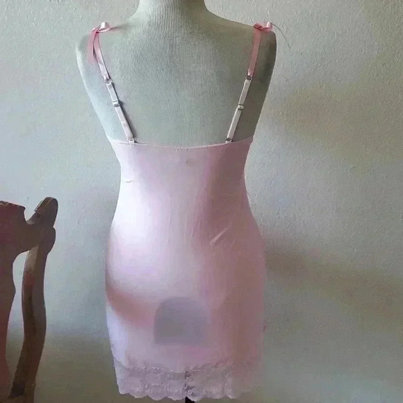 Pink slip dress - Picture 2 of 8